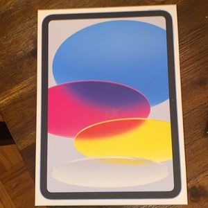 New Apple iPad 10th Generation WIFI 64g Blue BNIB